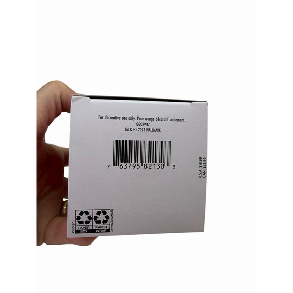 HALLMARK SEASON'S GARDENINGS 2023 CHRISTMAS KEEPSAKE ORNAMENTS GARDEN TREE - Picture 2 of 3